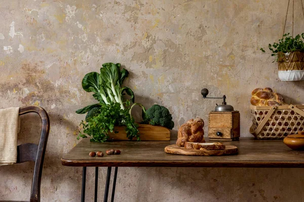 Interior Dapur Bergaya Vintage Dengan Meja Keluarga Kursi Makanan Sayuran — Stok Foto