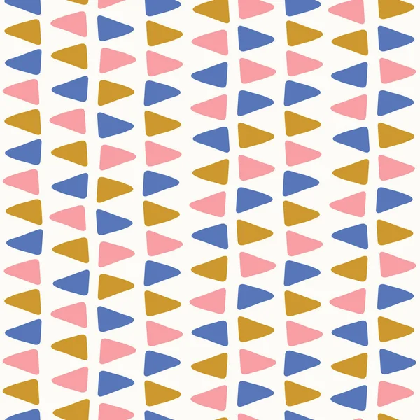 Солодкий вектор безшовний повторюваний візерунок рук намальованих невеликих трикутників в золоті, рожевому і. синій. Веселий абстрактний геометричний дизайн повторюваного фону . — стоковий вектор
