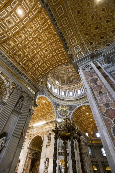 Catedral de San Pedro, vatican —  Fotos de Stock