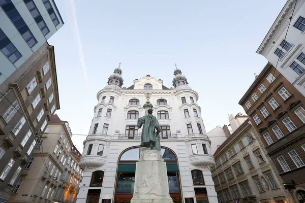 Monumento a Gutenberg en Viena, Austria — Foto de Stock