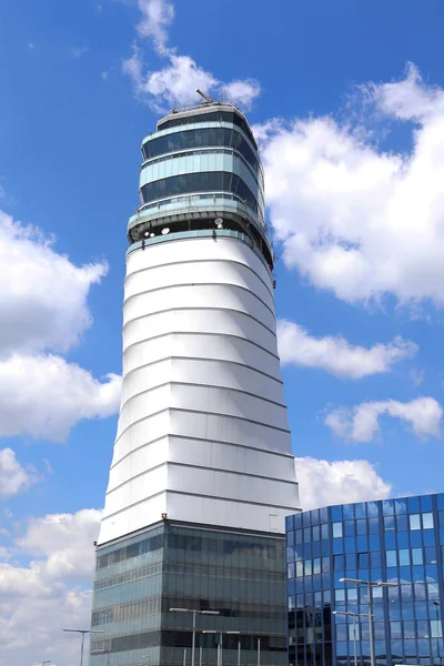 vienna airport tower