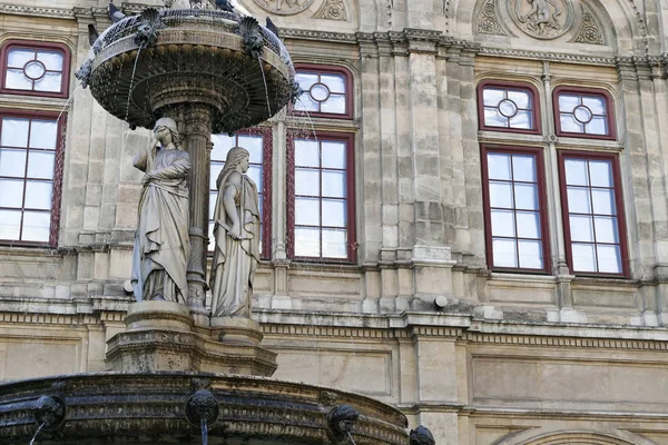 Fuente en Viena, Austria —  Fotos de Stock