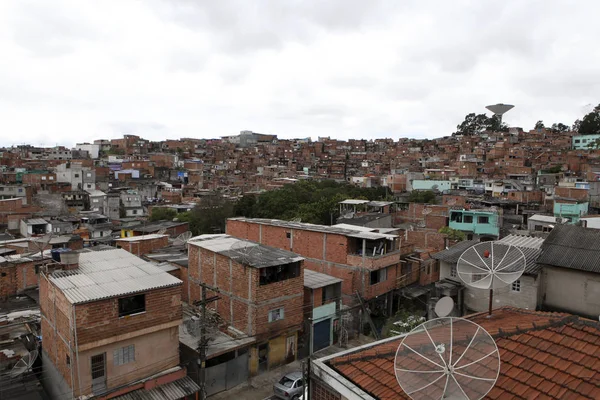 Favela, bairro de são paulo, brasil — Fotografia de Stock