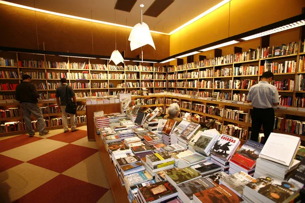 Moderne boekhandel — Stockfoto