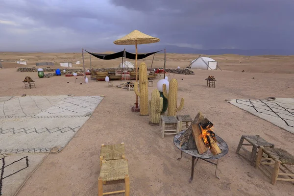 Accampamento nel deserto di Agafay. Marocco — Foto Stock