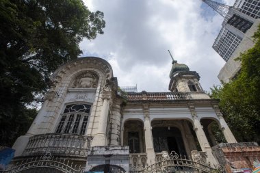 Paulista Caddesi 'ndeki eski saray.