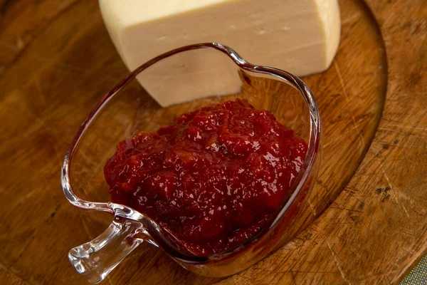 과바잼에 치즈를 곁들인 전형적 브라질식 로메우에 줄리에타 Romeu Julieta 입니다 — 스톡 사진