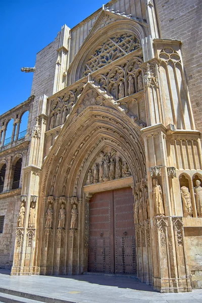Двері апостолів, кафедрального собору Валенсії. — стокове фото
