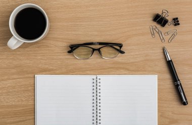 Üst kat ofis masası. Düz Yatık Çalışma Alanı