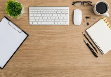 Üst Manzara Ahşap ofis masası. Düz Yatık Çalışma Alanı