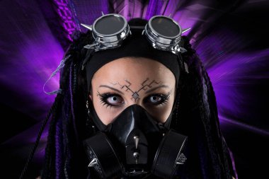 Cyber-Gotik kız