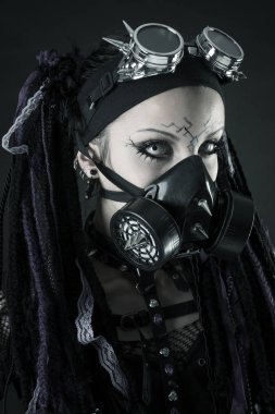 Cyber-Gotik kız