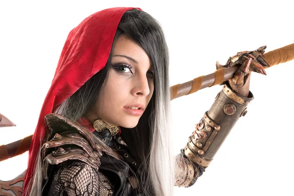 Koyu kırmızı başlıklı kız