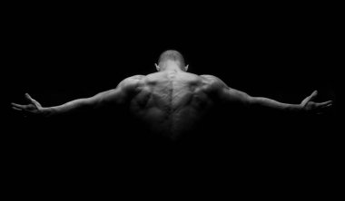 Adamın mükemmel vücut