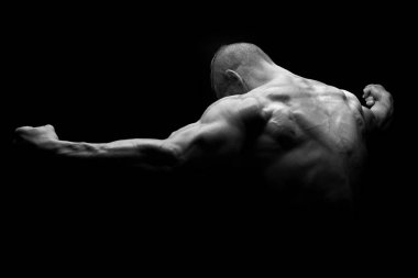 Adamın mükemmel vücut