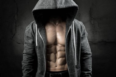 Adam büyük abs ile