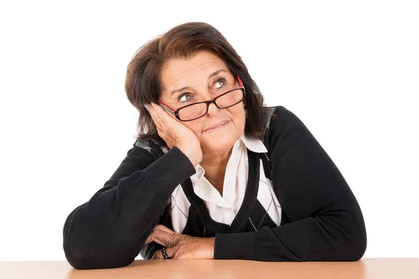 Senior vrouw denken — Stockfoto