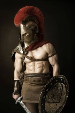 Eski asker veya gladyatör