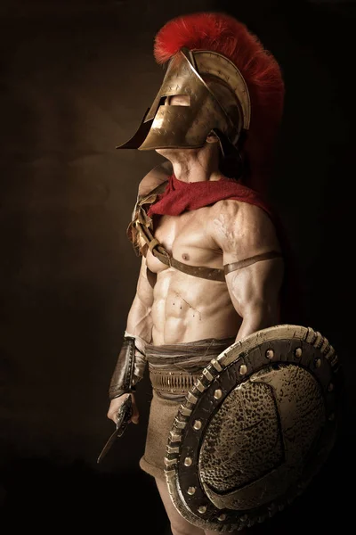 Eski asker veya gladyatör