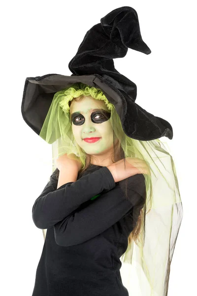 Joven bruja en Halloween — Foto de Stock