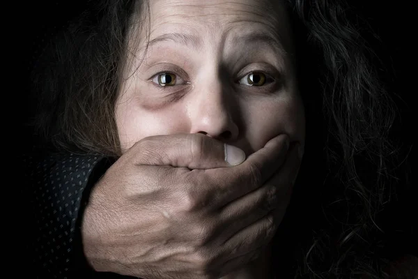 Mulher vítima de violência doméstica — Fotografia de Stock