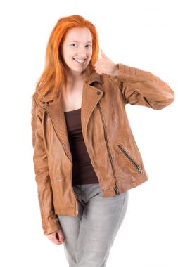 Kızıl saçlı kız