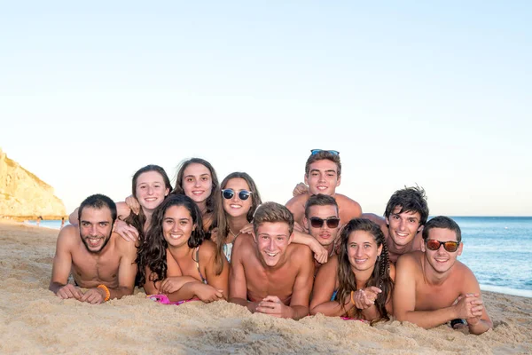 Amigos en verano — Foto de Stock