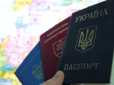 Farklı ülkelerin Pasaportlar