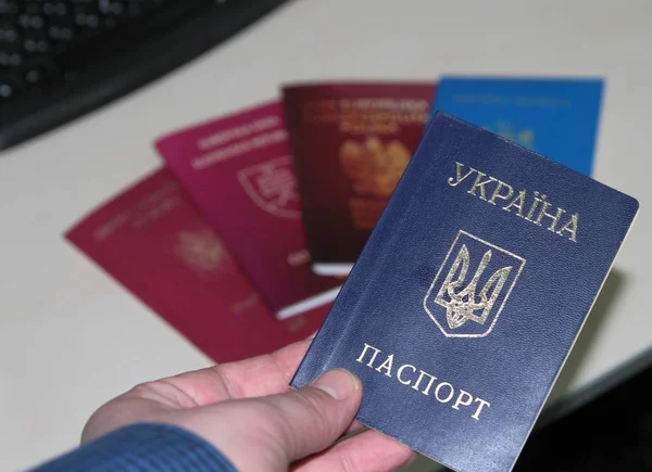 Passports of different countries — Stock Photo, Image