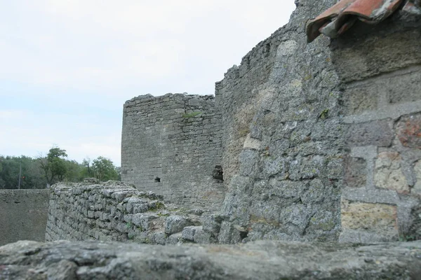 A fortaleza de Bilhorod-Dnistrovskyi é um monumento histórico e arquitetônico de XIV séculos. País Ucrânia . — Fotografia de Stock