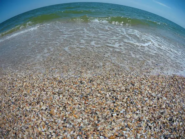 Beach and waves on the Black Sea, Odessa — Stock Photo, Image