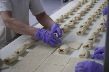 Ekmek yapım süreci.