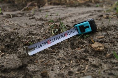 Bina rouletteon, açık havada. Arazi üzerinde inşaat rulet.