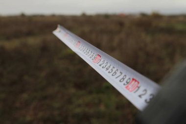 Bina rouletteon, açık havada. Arazi üzerinde inşaat rulet.