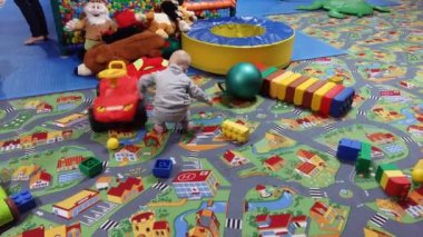 Çocuk Oyun Odası anaokulu, Kiev, Ukrayna, 11.252017 oyun