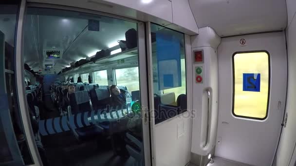 Gente Que Viaja Dentro Del Tren Alta Velocidad Kiev Ucrania — Vídeos de Stock