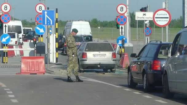 Hrushiv Ukraine May 2018 Hrushiv Budomezh Checkpoint Border Ukraine Poland — Stock Video