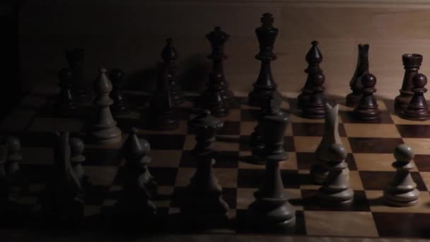 Ombres Des Échecs Dans Obscurité Échiquier Avec Des Pièces Ombre — Video