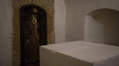 Chernihiv, Ukrayna, Elias Kilisesi, Anthony Mağaralarının İç Görünümü. Manastırdaki yeraltı geçidi..
