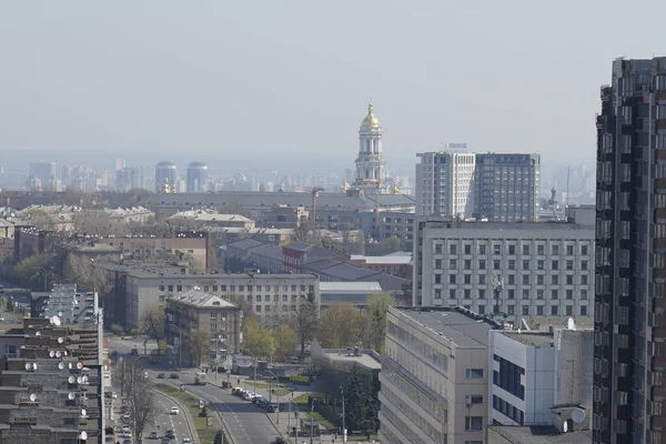 Europa Kijów Ukraina Kwiecień 2020 Smog Otoczył Miasto Powodu Pożarów — Zdjęcie stockowe