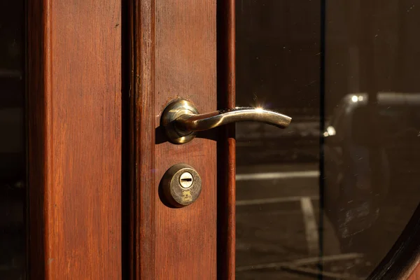 Closed old wooden door with handles — 스톡 사진