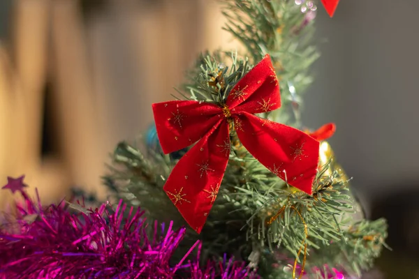 Kerstversiering aan de boom, Nieuwjaar — Stockfoto