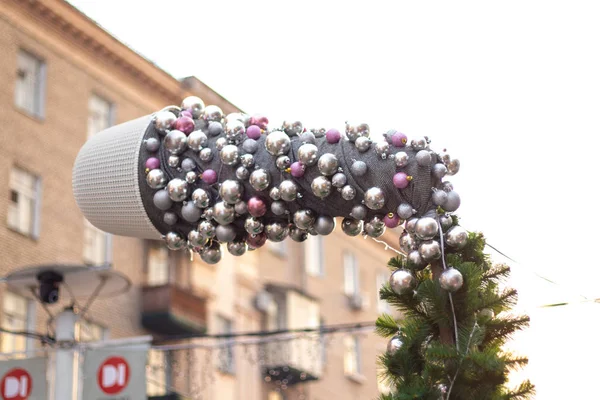 Arbre de Noël dans la rue comme fond — Photo