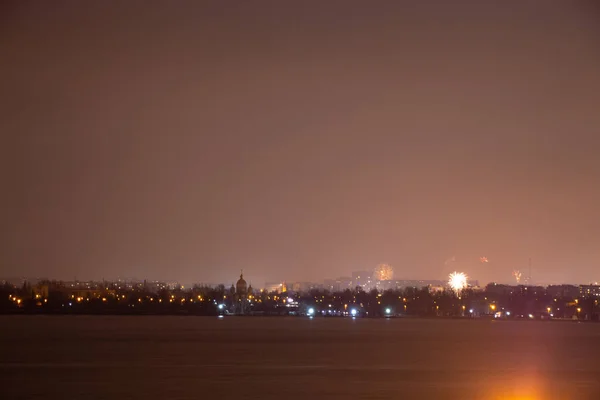New Year's night fireworks in the city of Dnipro in 2020 — Stock Photo, Image