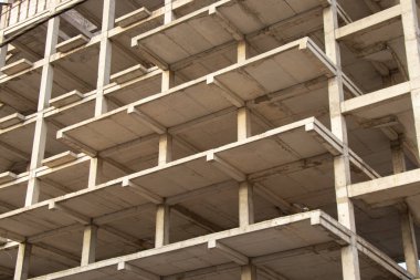 building a house in the city of Dnieper