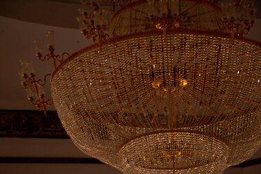 Mısır 'da bir caminin avizesi Sharm el Sheikh' de.