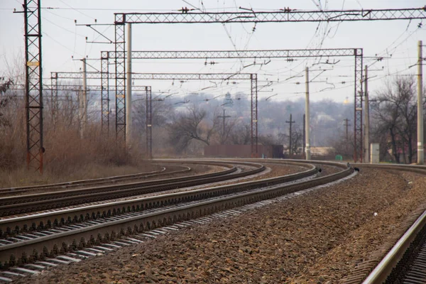 Chemin de fer ukrainien sur une journée d'hiver dans la ville de Dniepr — Photo