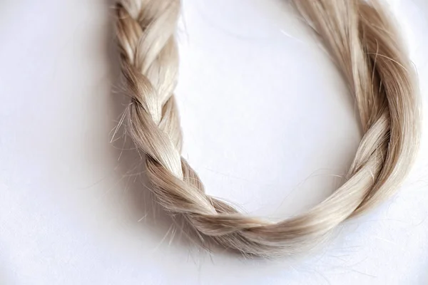 Светлые Волосы Коса Изолированном Фоне Крупным Планом — стоковое фото