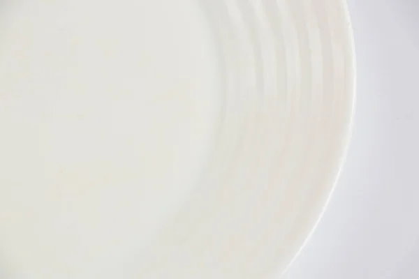 Weißer Dessertteller Auf Isoliertem Hintergrund Nahaufnahme — Stockfoto