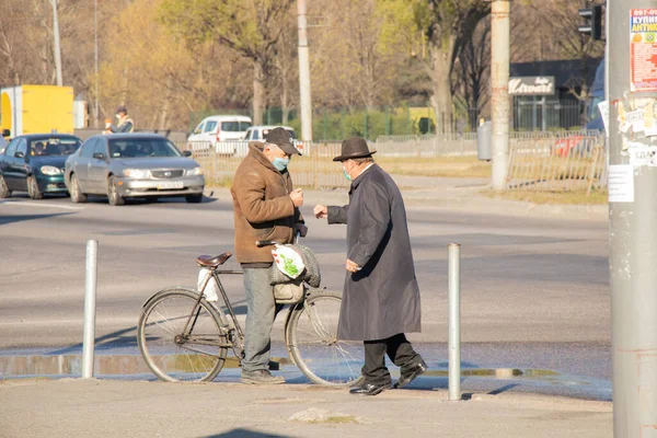 Украина Днепр Апреля 2020 Года Жители Города Днепра Время Утреннего — стоковое фото